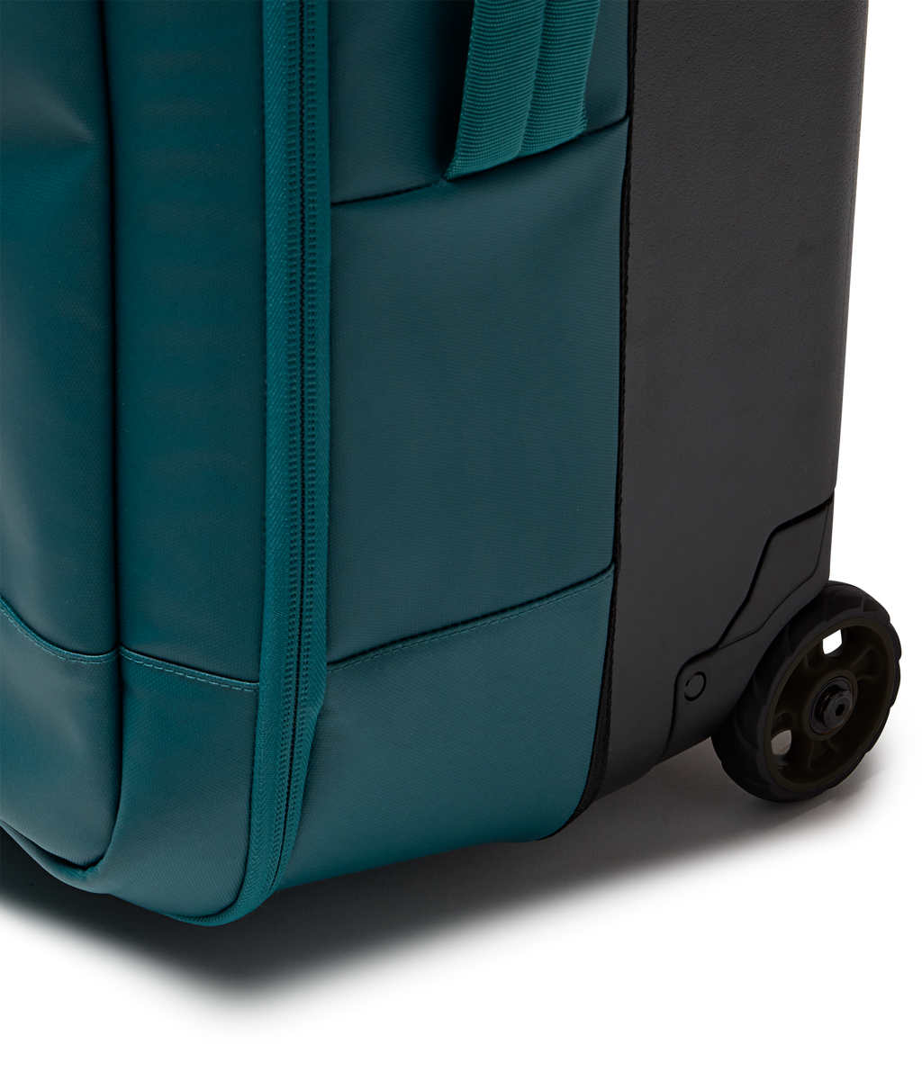 Good Latitude 30 Rolling Duffel