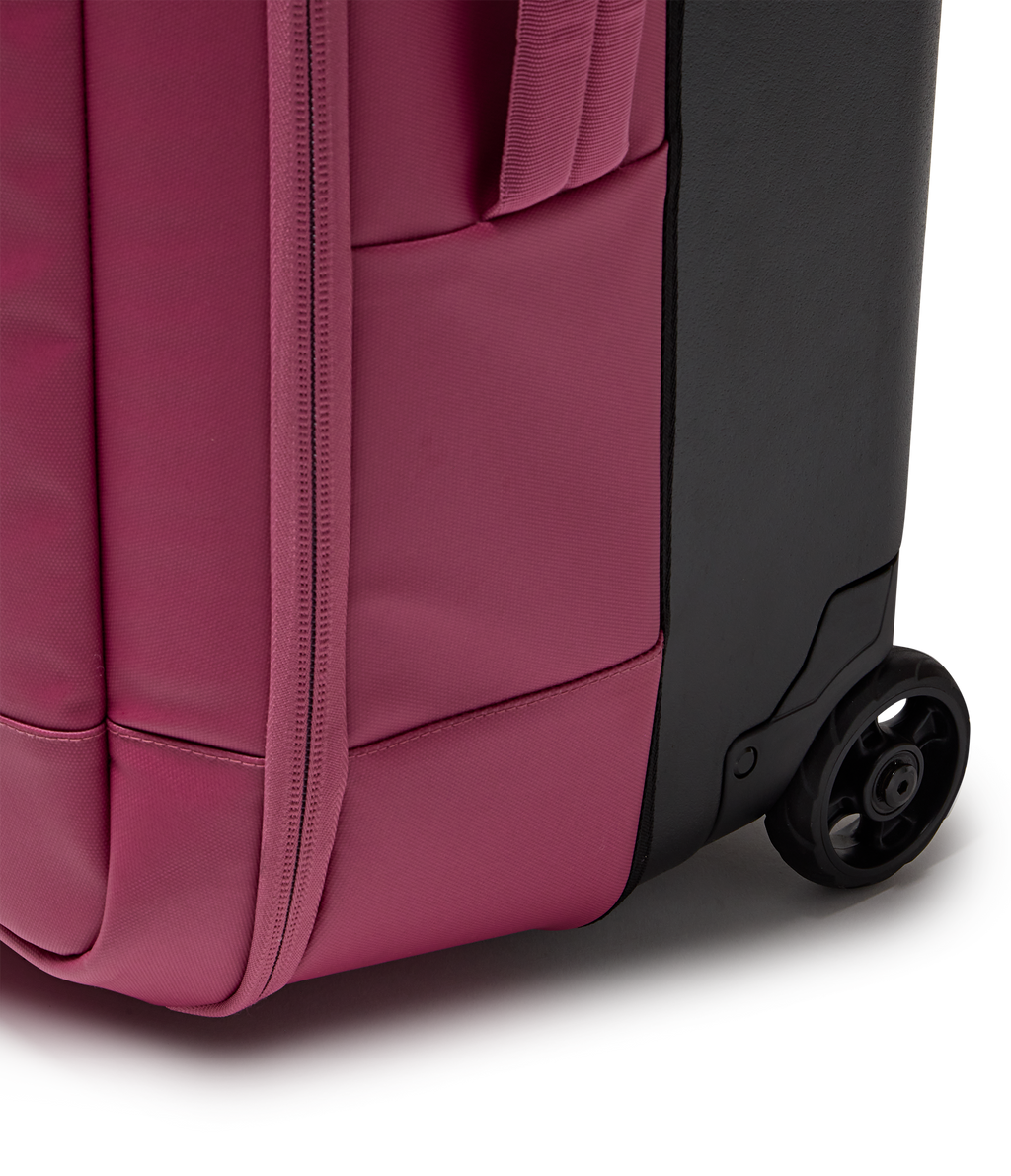 Good Latitude 30 Rolling Duffel