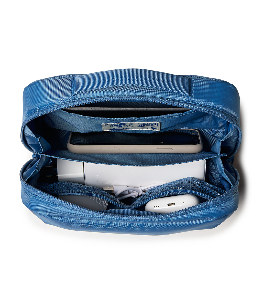 Good Latitude Tech Organizer