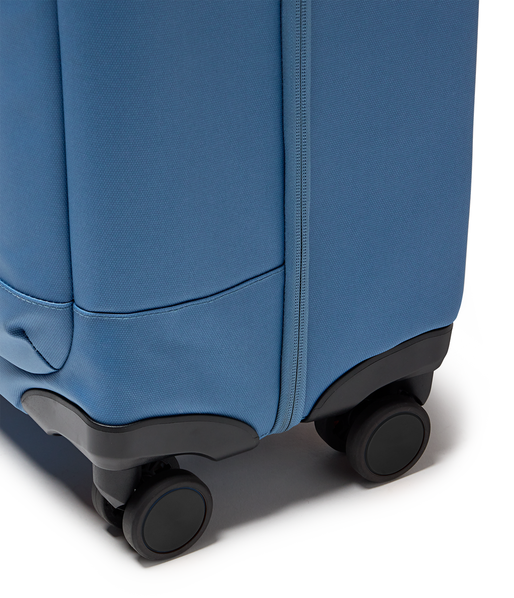 Good Latitude 22 Carry On